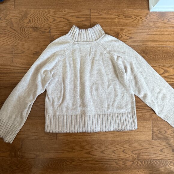 Gap Beige Turtle Neck - Picture 5 of 5